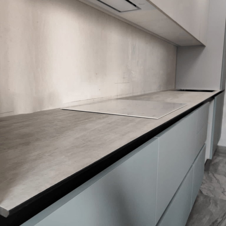 Пластиковые столешницы